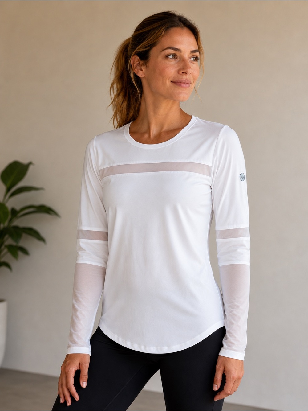 Levelwear Luxe White Long Sleeve Athletic Top Women’s Large Mesh top